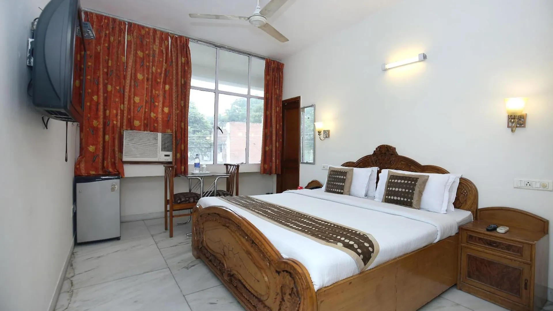 Hotel O Skylark Chandigarh 3*,  India