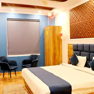 Red Leaf Hotel