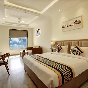 King 4*, New Delhi India