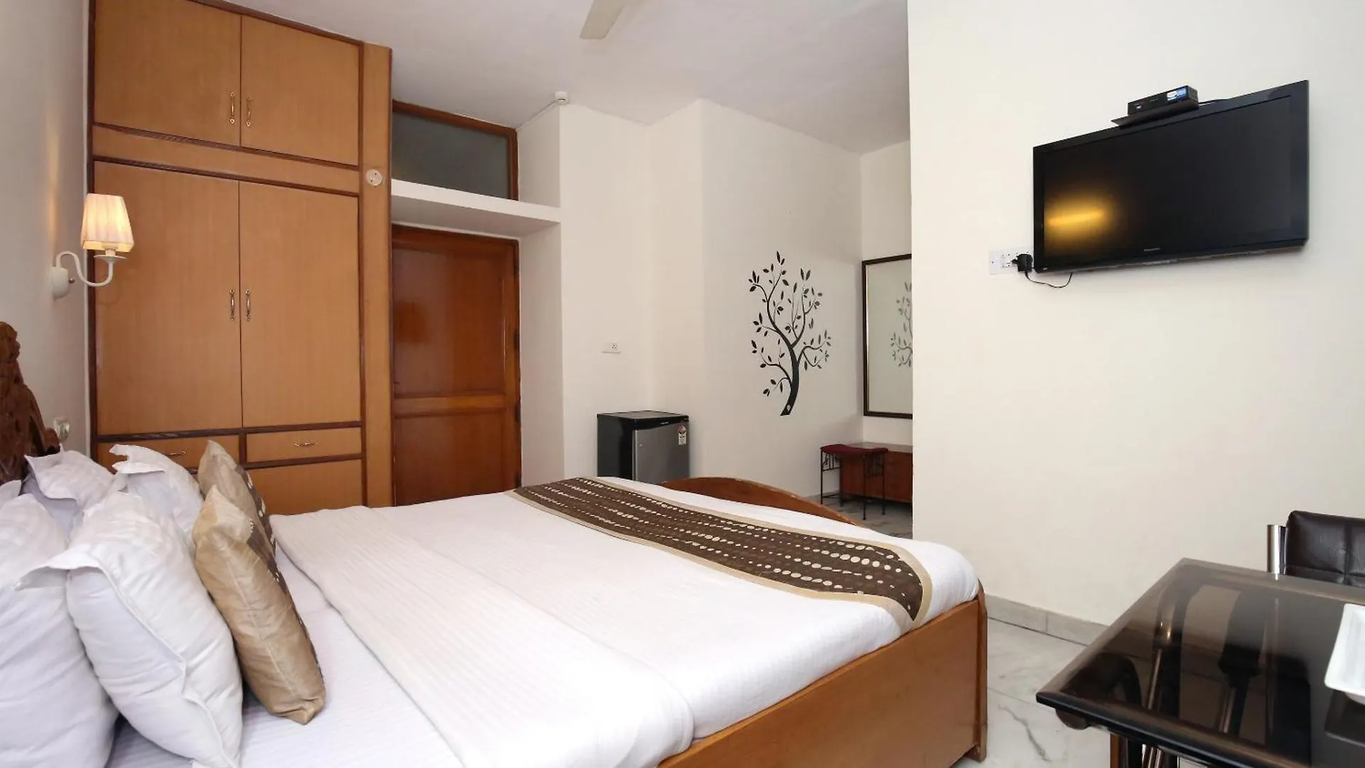 Hotel O Skylark Chandīgarh